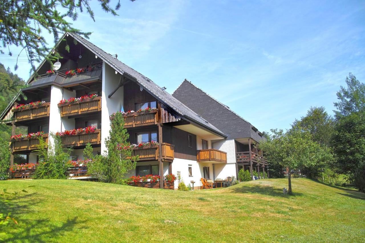 C3 Albmatte-Fewo Sauna, Hallenbad Aussenbecken Massagen Nebenan ซังคท์บลาเซียน ภายนอก รูปภาพ