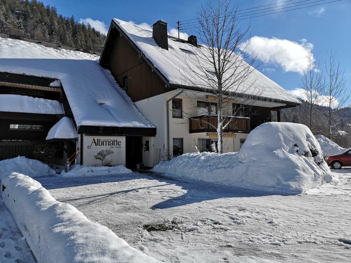 C3 Albmatte-Fewo Sauna, Hallenbad Aussenbecken Massagen Nebenan ซังคท์บลาเซียน ภายนอก รูปภาพ