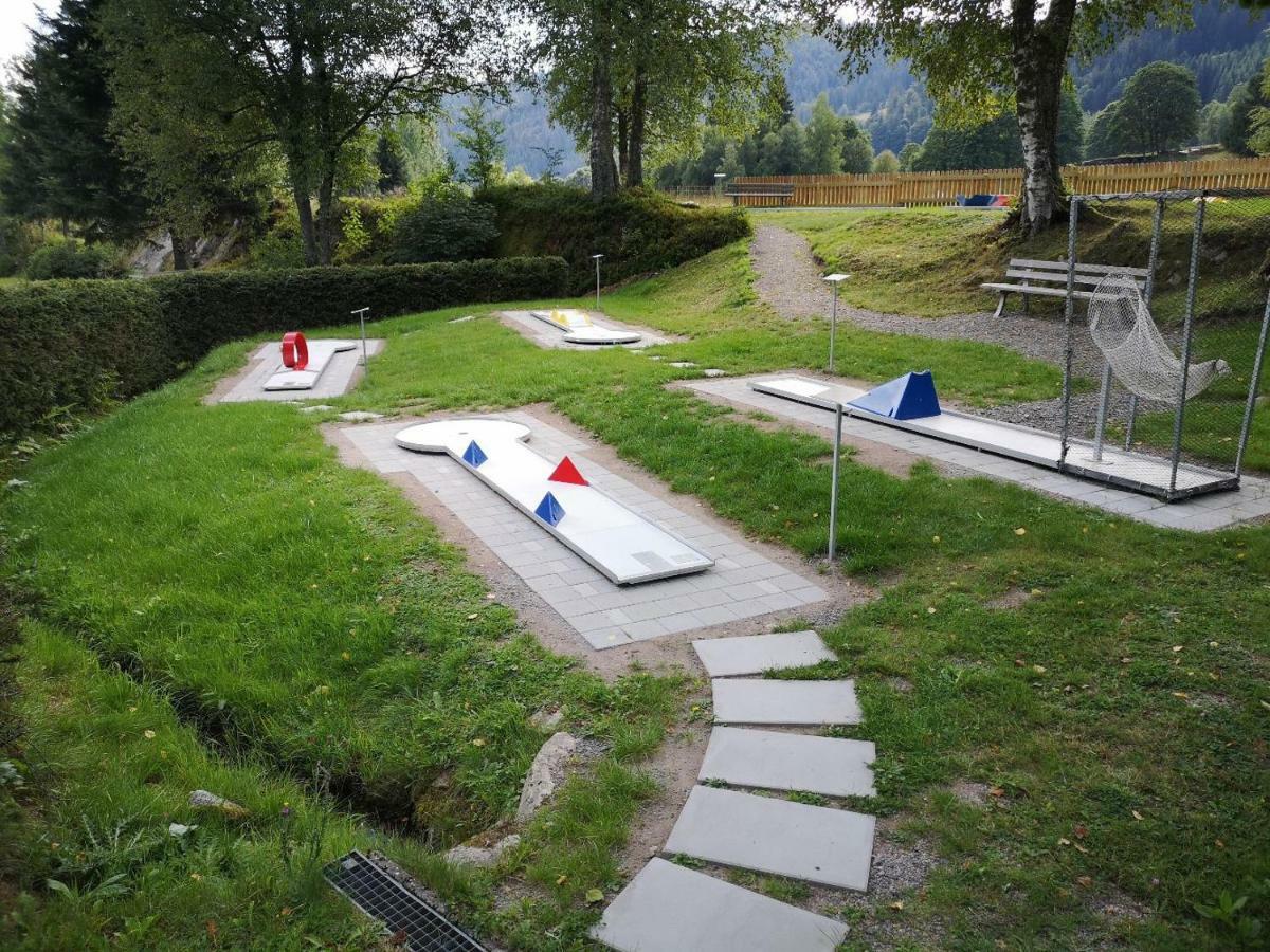 C3 Albmatte-Fewo Sauna, Hallenbad Aussenbecken Massagen Nebenan ซังคท์บลาเซียน ภายนอก รูปภาพ
